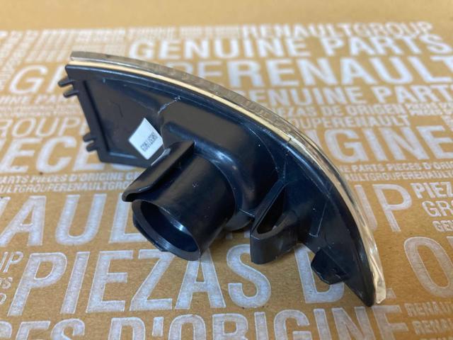 Kierunkowskaz prawy Polcar 6039207E cena, od 27,68 USD