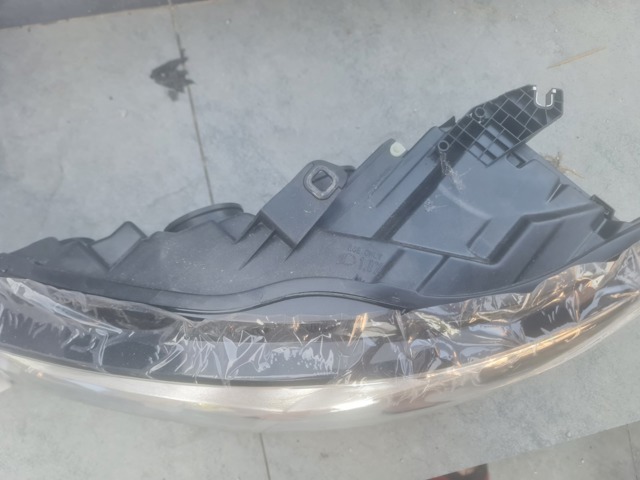 Reflektor lewy FPS FP1214R1P cena, od 521,56 USD