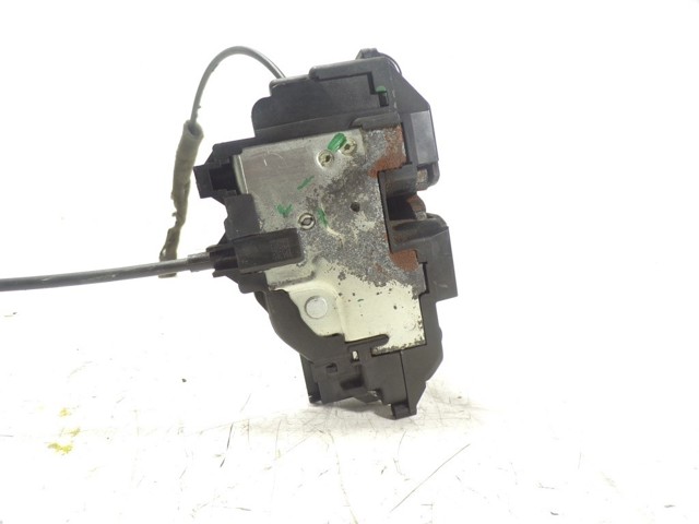  Zamek drzwi przednich prawych Renault Master 3