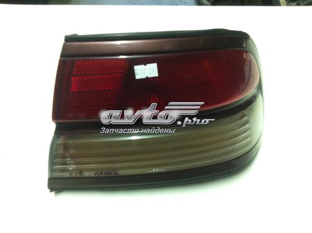 Lampa zespolona tylna prawa Nissan Maxima sedana (A32) (1994 - 2000) cena, od 75,04 USD