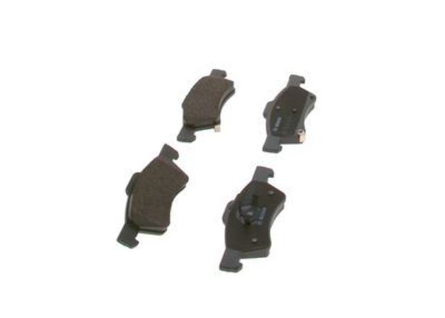 Klocki hamulcowe przednie tarczowe Bosch 986424765 cena, od 38,22 USD