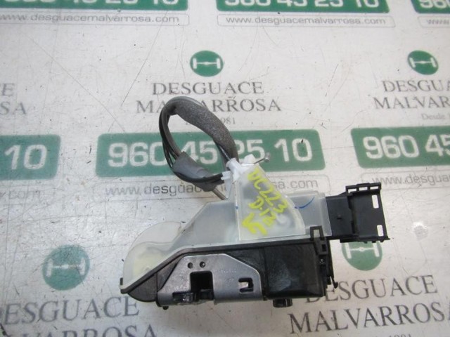 Zamek drzwi przednich lewych Peugeot/Citroen 9819027380