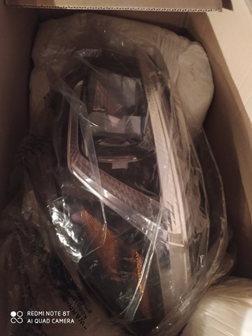 Reflektor lewy do Subaru Forester V S14, SK