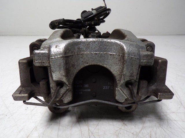 LR113706 Land Rover Zacisk hamulcowy tylny prawy