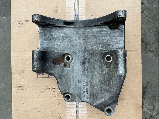 Do koszyka Wspornik alternatora Mercedes Sprinter I 4-t 904