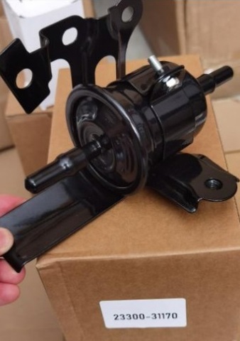 Filtr paliwa Toyota 2330031170 cena, od 62,26 USD