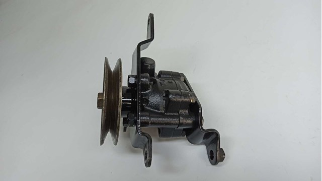 Pompa wspomagania hydraulicznego kierownicy do Nissan Primera  P10