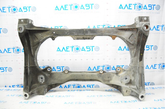 Do koszyka Korpus osi przedniej Lexus LS 460/460L USF4