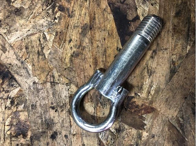 Hak holowniczy Mazda GJ6A50EJ0B