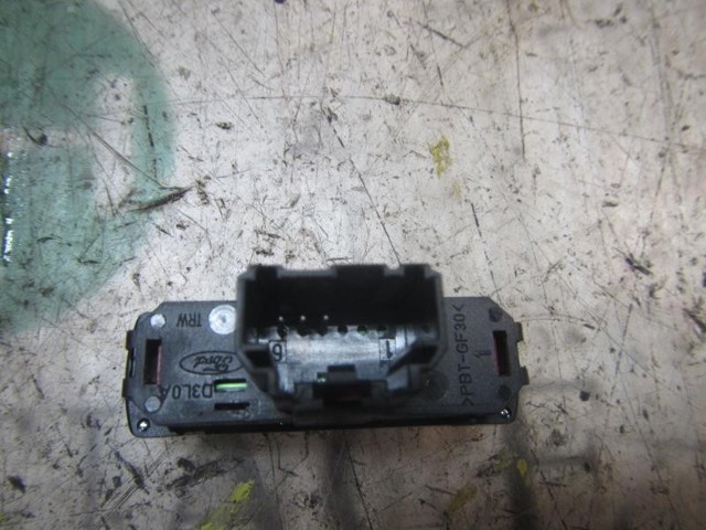 Przycisk włączania światła awaryjnego do Ford Mondeo IV CA2