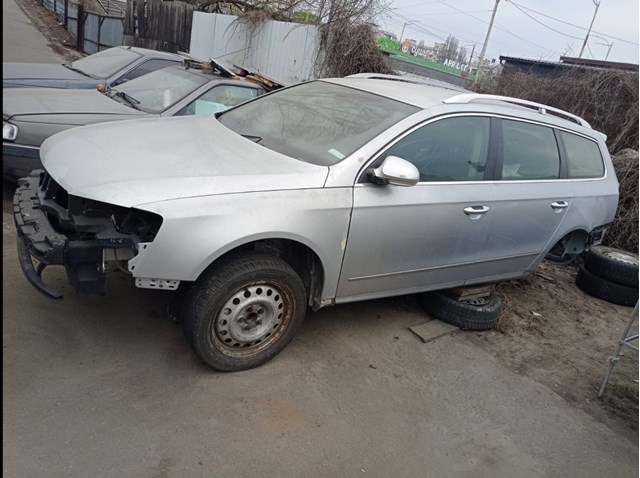 Szyba przednia VAG 3C0845011AF cena, od 131,43 USD