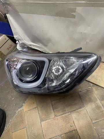 Reflektor prawy Hyundai/Kia 921023X210 cena, od 83,97 USD