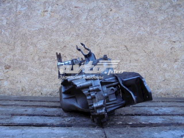 Mechaniczna skrzynia biegów w komplecie Volvo P30616141 cena, od  