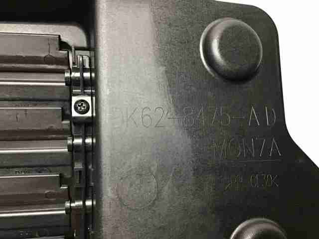  Land Rover LR102691