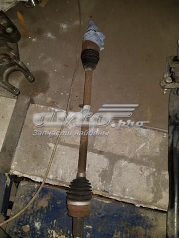 LR024763 Land Rover Półoś tylna