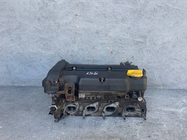 Głowica cylindrów 90400234 Opel