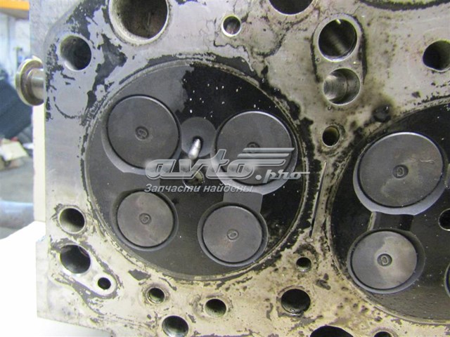 Do koszyka Głowica cylindrów Toyota Corolla  E12U