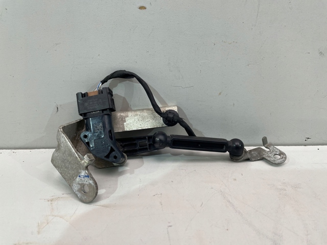 6895466 BMW Czujnik położenia pojazdu przedni