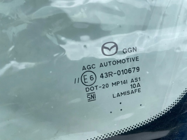 Do koszyka Szyba przednia Mazda 3  BP