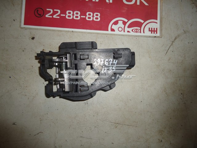 826132S000 Hyundai/Kia Klamka drzwi lewych przednia/tylna wewnętrzna