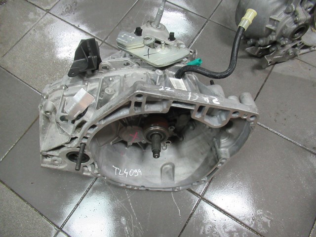Mechaniczna skrzynia biegów w komplecie do Renault CAPTUR II HF