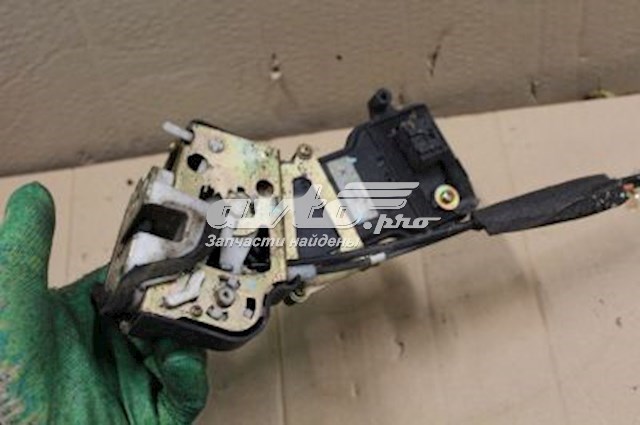 Zamek drzwi tylnych prawych Mazda 6 sedana (GG) (2002 - 2008) cena, od 65,05 USD