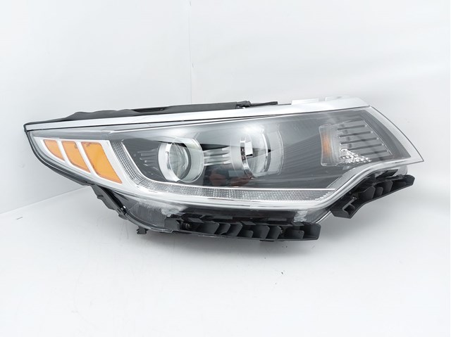 Do koszyka Reflektor prawy KIA Optima IV JF
