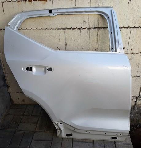 Drzwi tylne prawe 32399015 Volvo