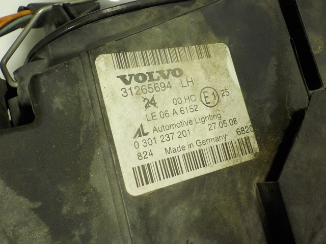 31265694 Volvo Reflektor lewy