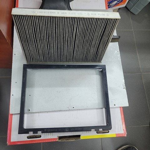 Filtr kabiny 1H0819638B VAG