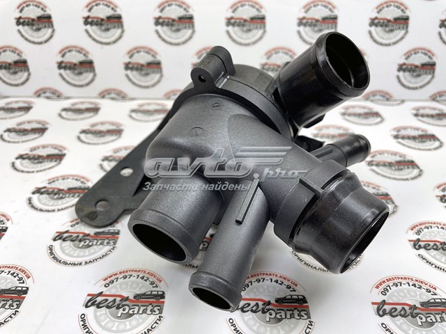 Obudowa termostatu LR062085 Land Rover