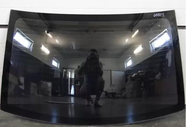  Szyba tylna Hyundai Sonata 5