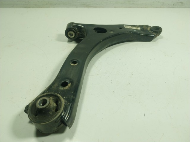 Wahacz zawieszenia przedniego dolny prawy Ford 2549330 cena, od 168,55 USD