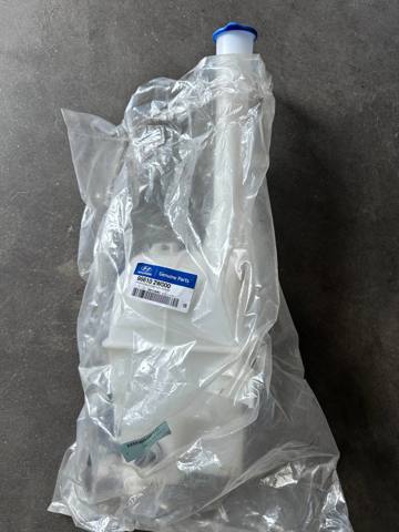 986102W000 Hyundai/Kia Zbiorniczek spryskiwacza szyb