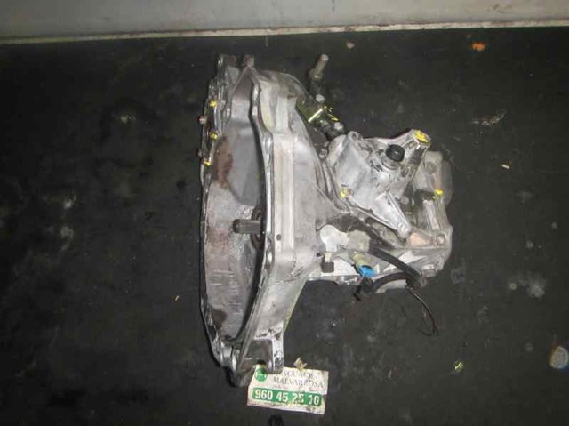 F18W374 Opel Mechaniczna skrzynia biegów w komplecie
