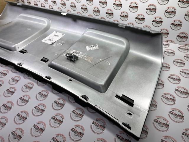 Zaślepka haku holowniczego zderzaka przednia LR095429 Land Rover