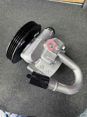 Pompa wspomagania hydraulicznego kierownicy 95995558 General Motors