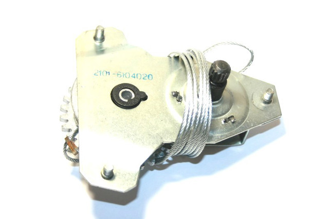 Mechanizm podnoszenia szyby drzwi przednich lewych ВАЗ 2106 sedana (1975 - 2005) cena, od 14,84 USD