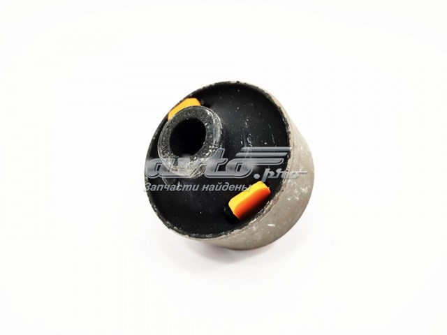 Silentblock przedniego wahacza dolnego Chery T212909080