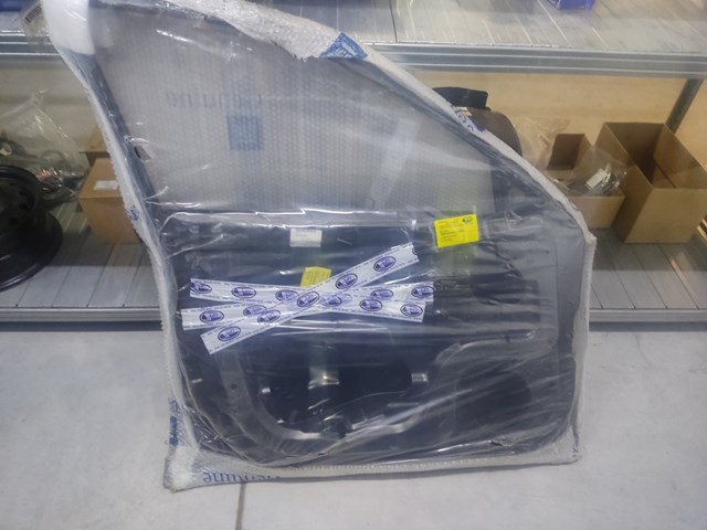 Drzwi przednie lewe General Motors 96487679 cena, od 70,24 USD
