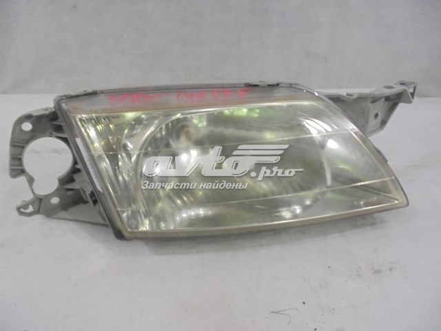 Reflektor prawy do Mazda Premacy  CP
