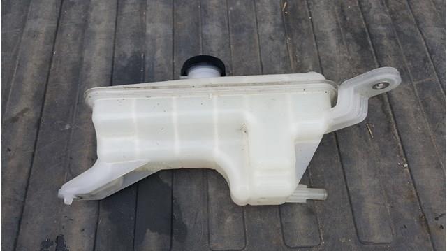 Zbiorniczek wyrównawczy układu chłodzenia do Toyota RAV4 IV A4