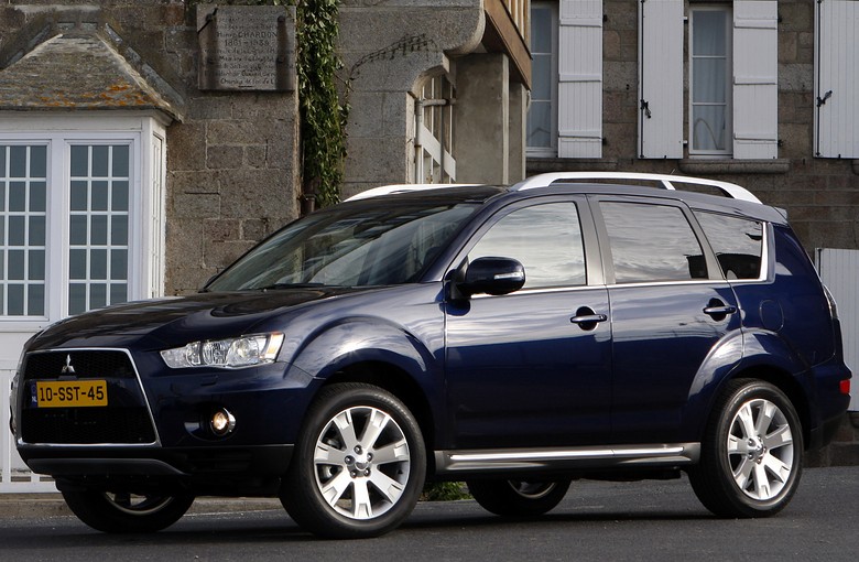 Mitsubishi Outlander (2010 - 2012)