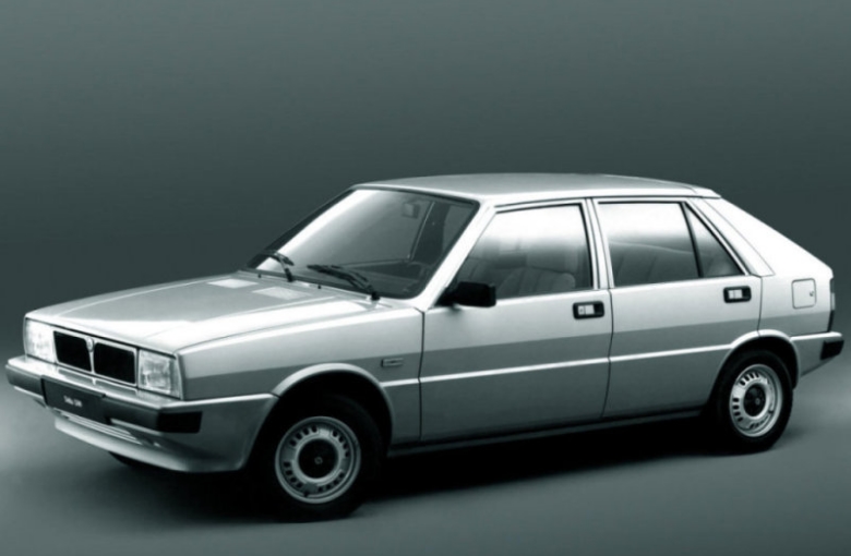 Lancia Delta (1982 - 1993)