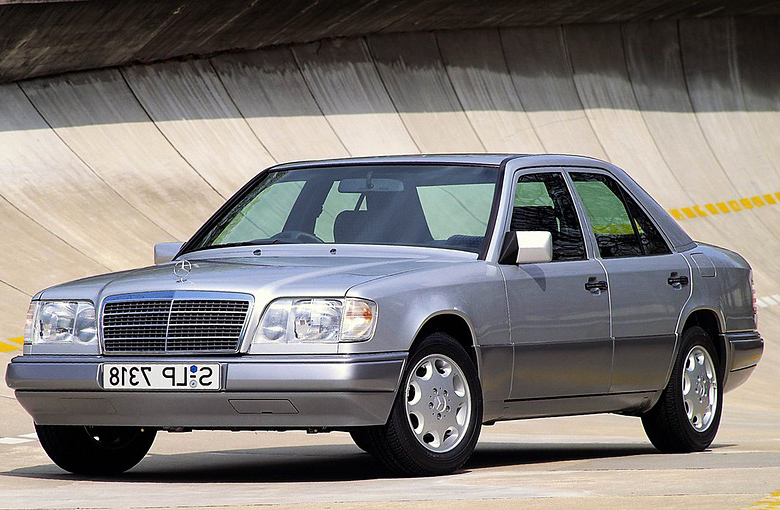 Mercedes E (1993 - 1995)