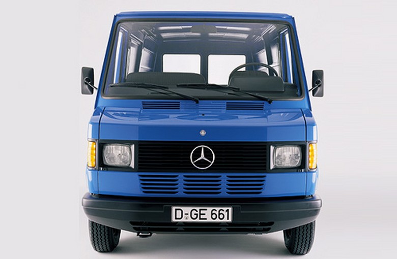 Mercedes Bus 207-310 (1989 - 1996)