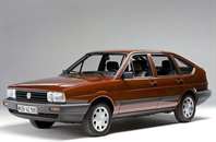 Volkswagen Passat B2 32B